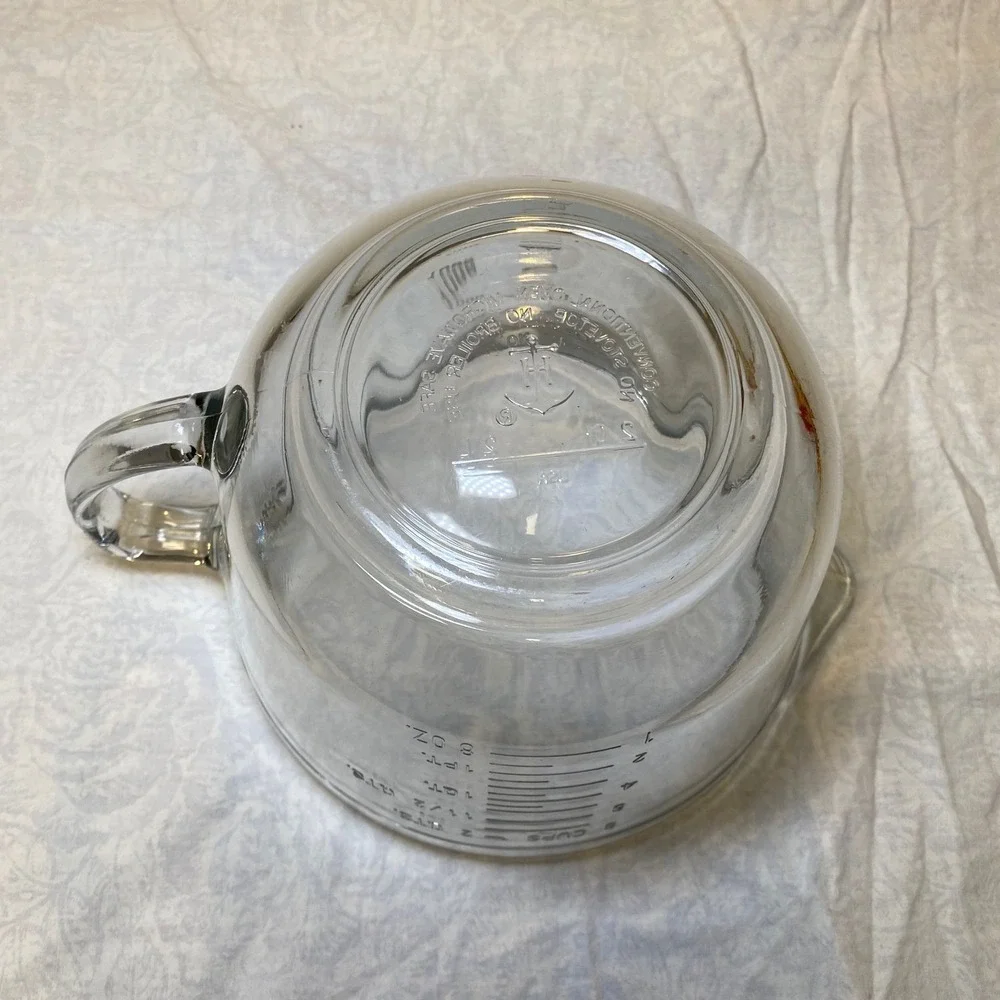 Vintage Anchor Hocking 2 Qt 8 Cup Glass Batter‎ Bowl Measuring Mixing Bowl USA